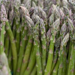 Pasta with asparagus and horseradish