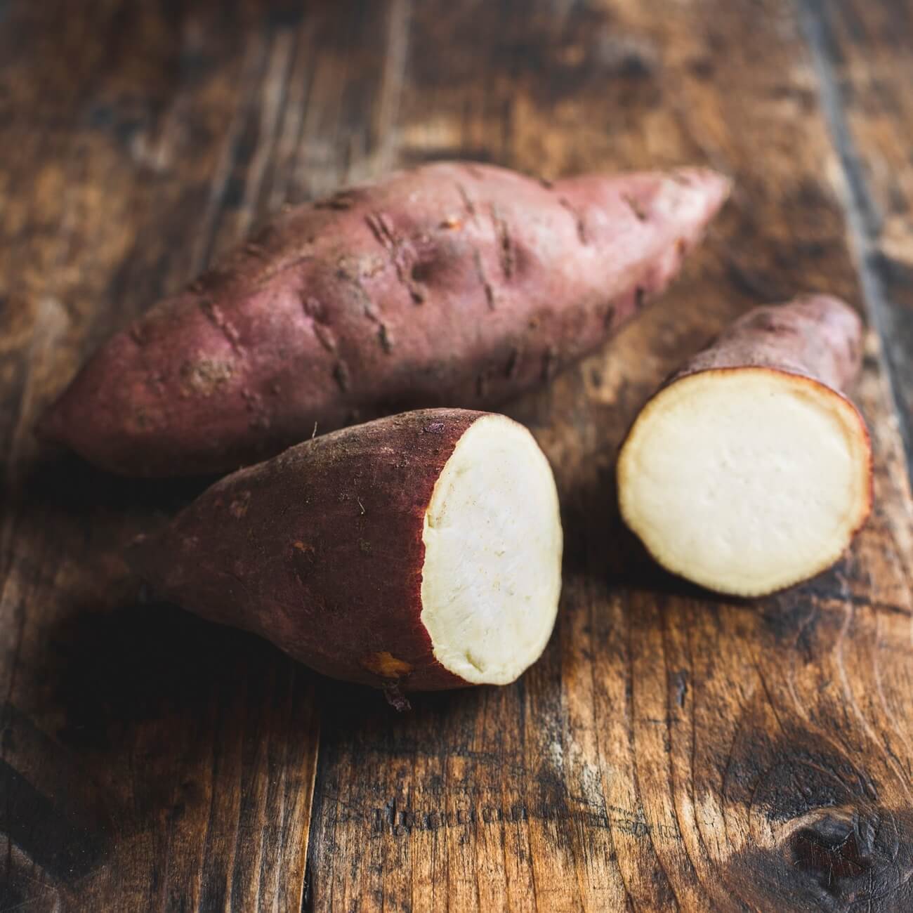 Organic Murasaki sweet potatoes 600g / Riverford