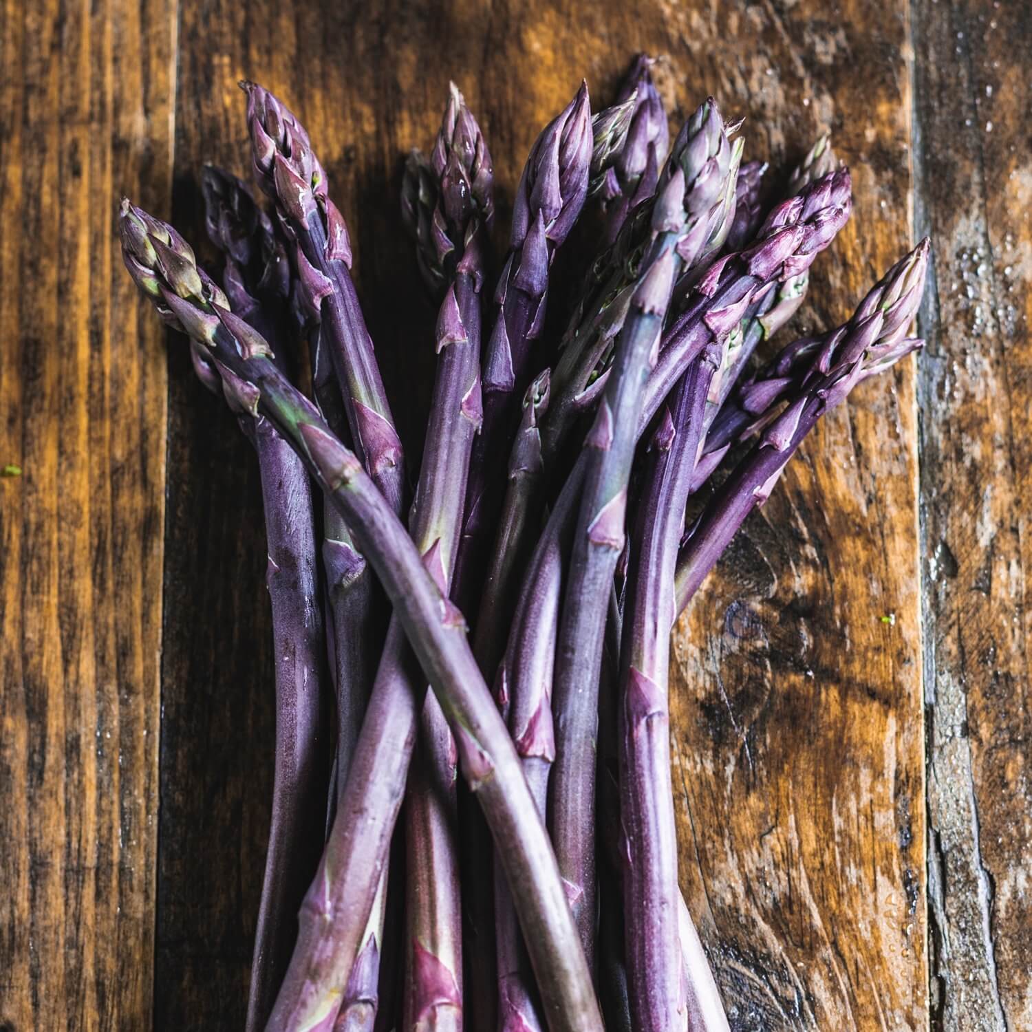 Organic Purple asparagus 250g / Riverford