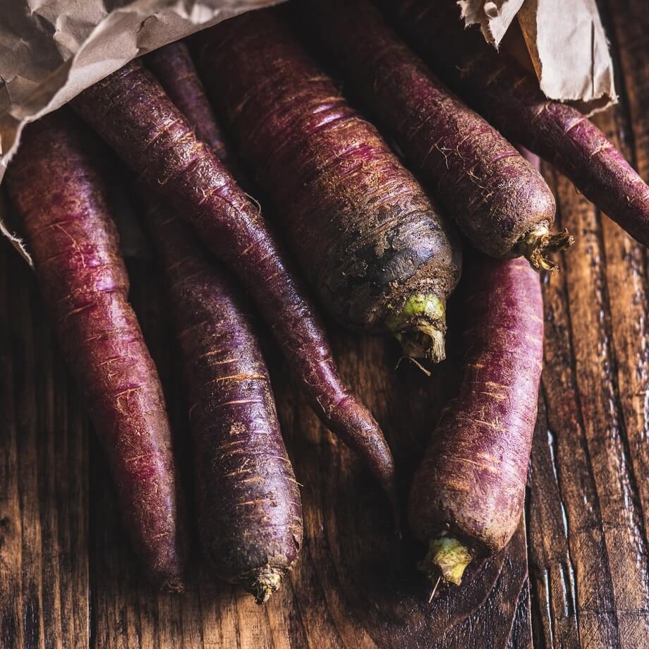 Organic Purple carrots 750g / Riverford