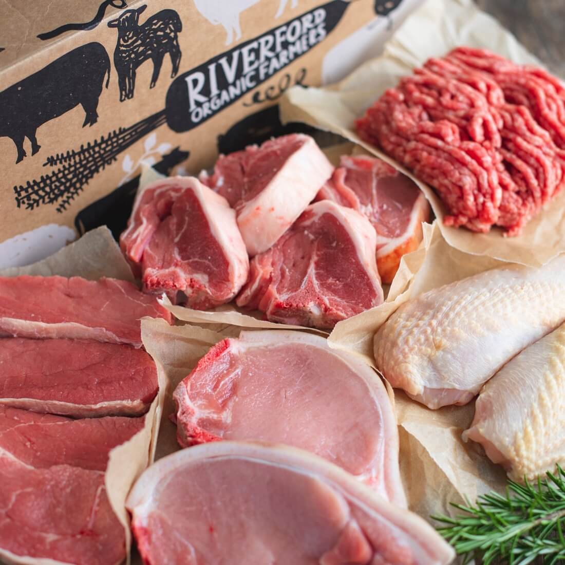 Organic Quick & easy meat box / Riverford