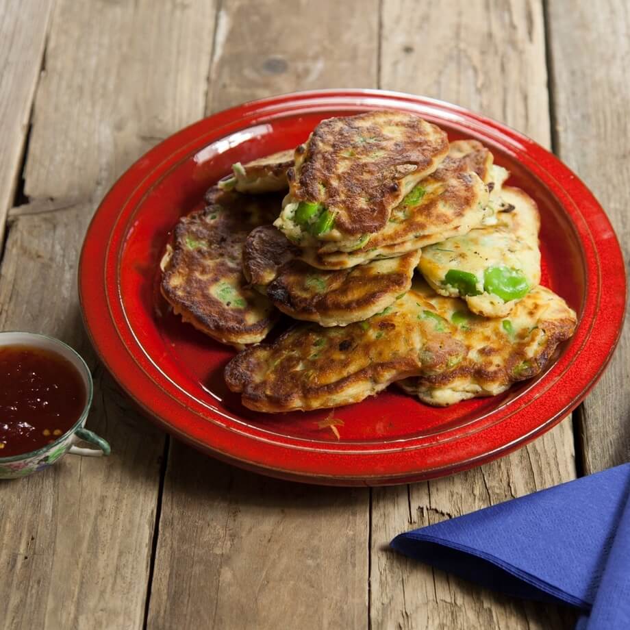 Broad bean fritters recipe / Riverford