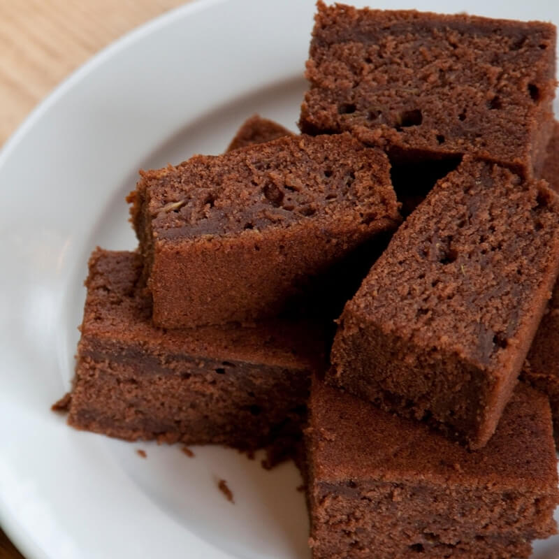 Chocolate courgette cake recipe / Riverford