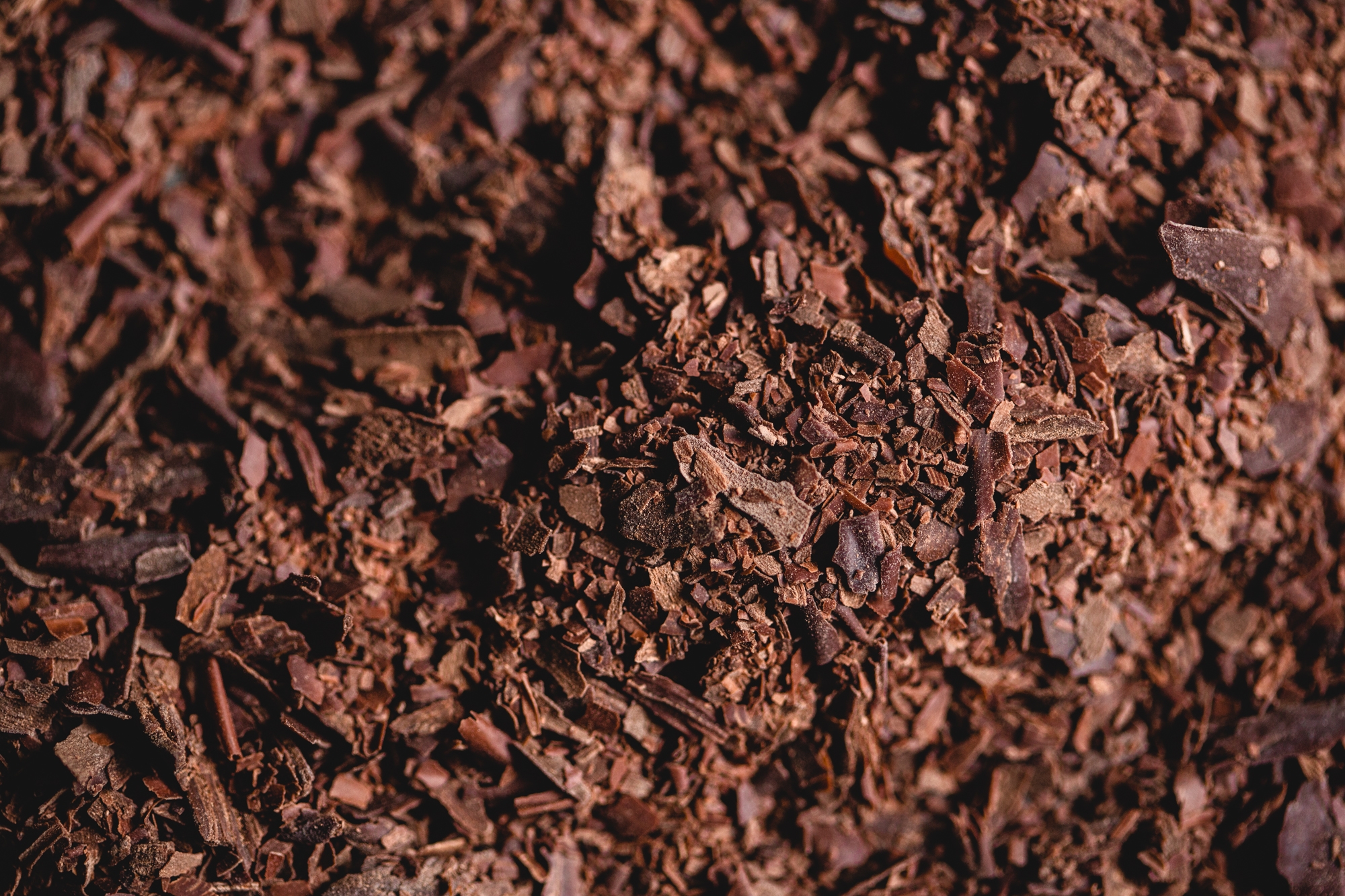 Dark chocolate drinking flakes