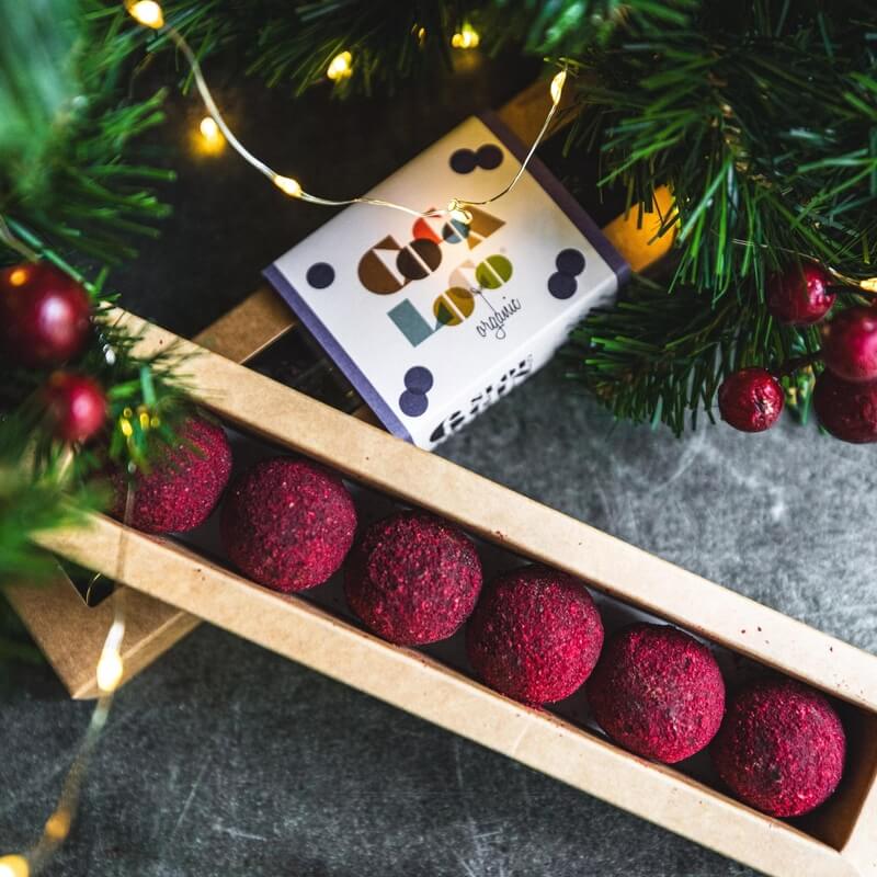 Organic Cocoa loco sloe gin truffles 100g / Riverford