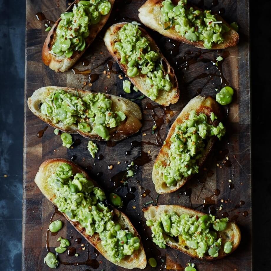 Middle Eastern broad bean dip recipe / Riverford