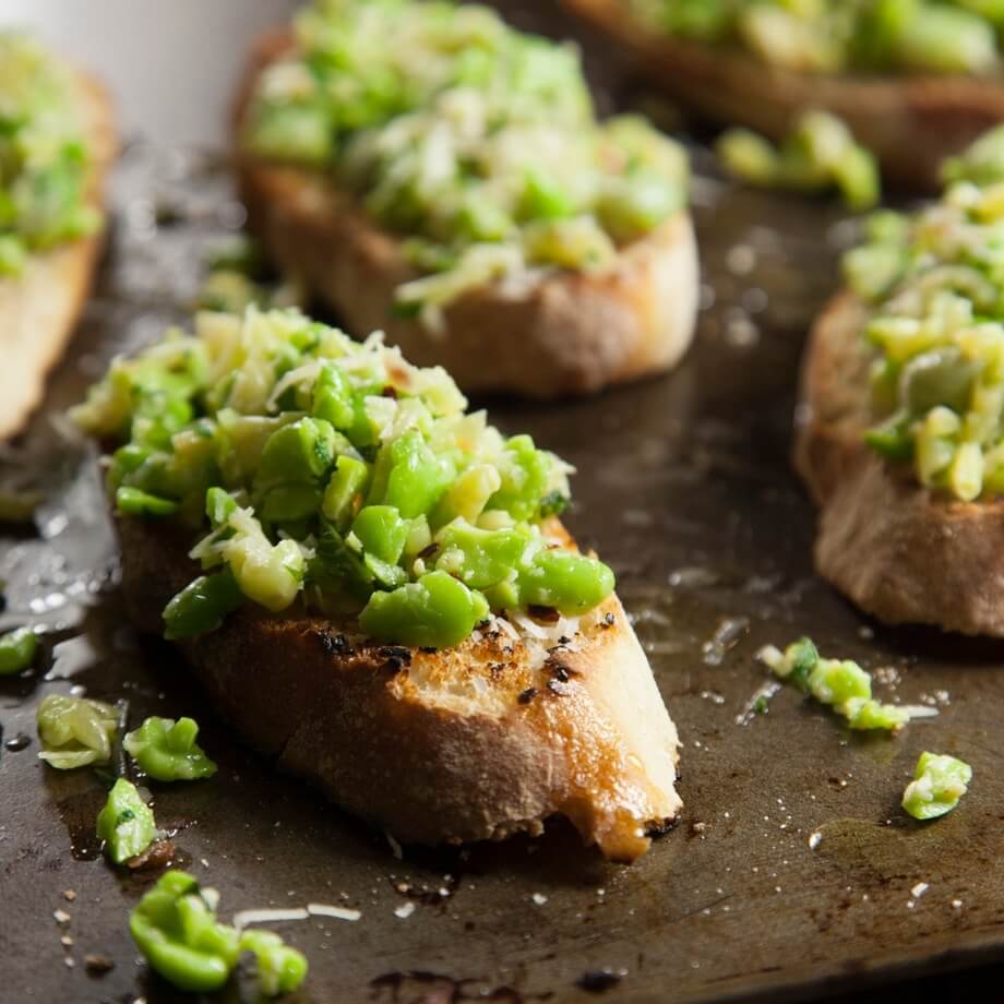 Middle Eastern broad bean dip recipe / Riverford