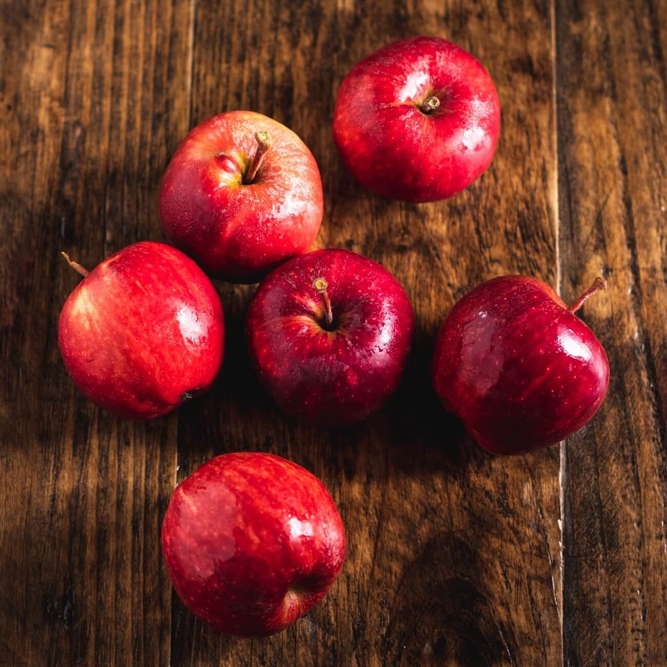 Organic Dazzle apples 750g / Riverford