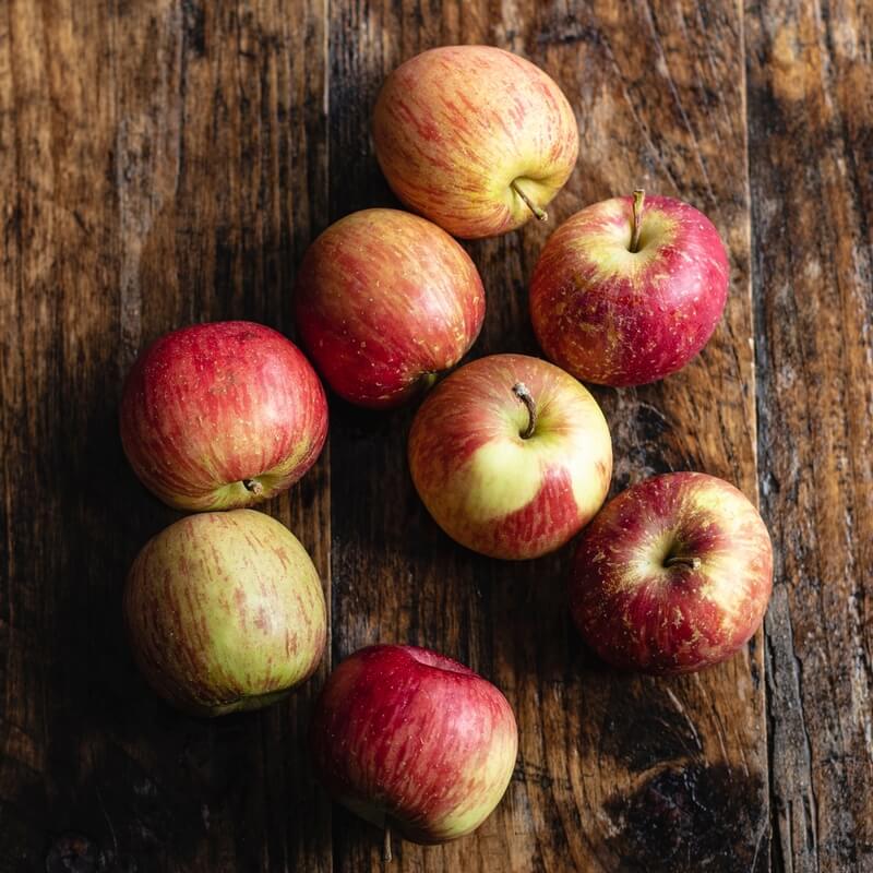 Organic Fuji apples 750g / Riverford