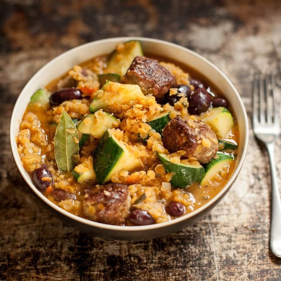 Lamb with spinach and lentils recipe / Riverford