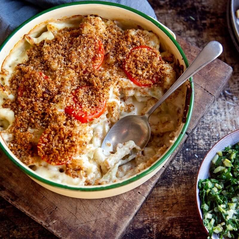 Leek and smoked cheese macaroni recipe / Riverford