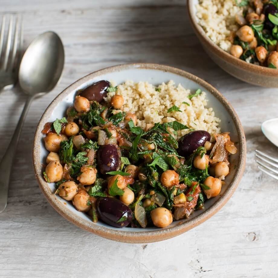 Chicken, spinach & chickpea tagine with harissa & preserve... / Riverford