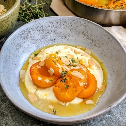 Baked apricots with honey, thyme & almonds recipe / Riverford