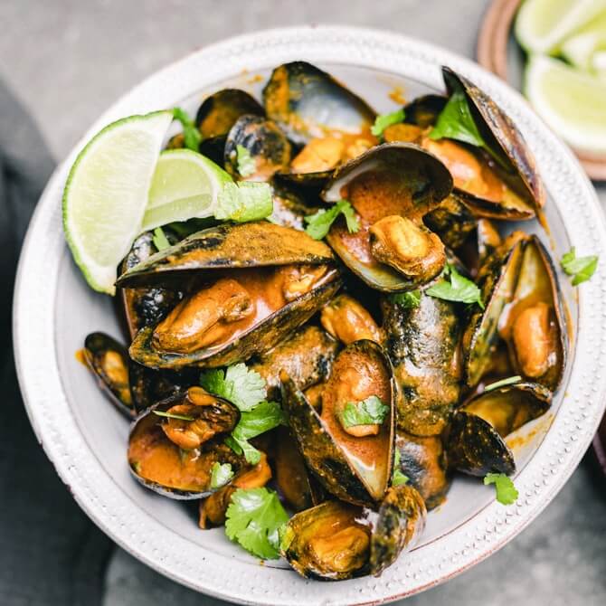 Masala mussels recipe / Riverford
