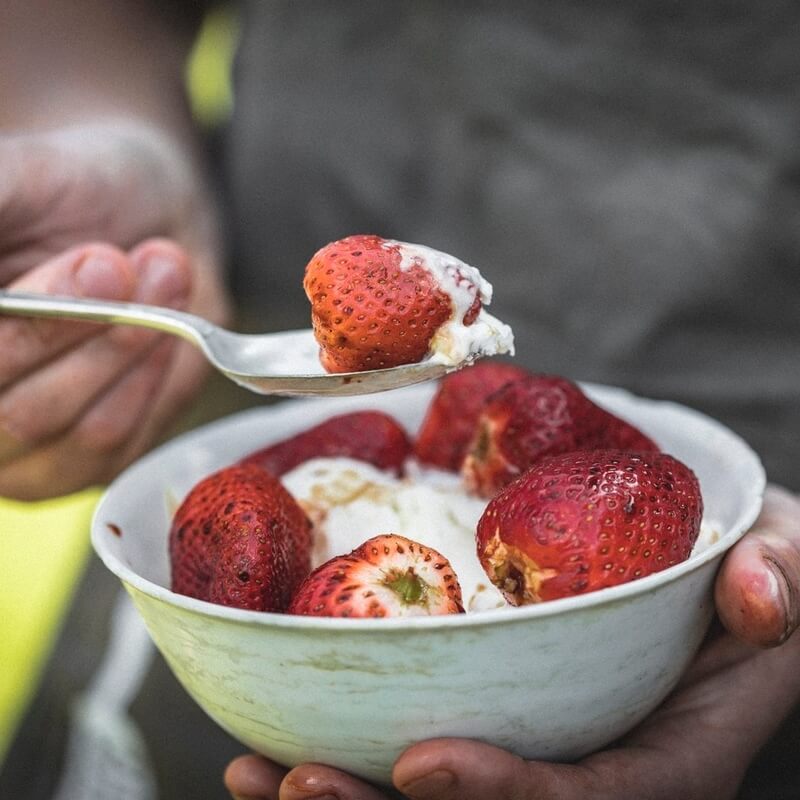 Balsamic BBQ strawberries with ice cream recipe / Riverford