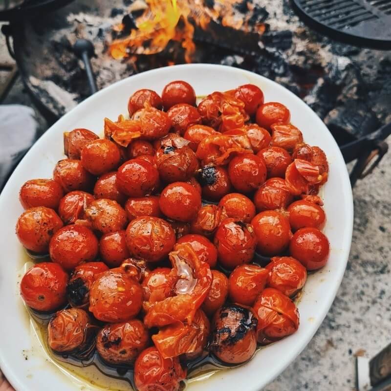 Grilled tomatoes & bay leaf oil recipe / Riverford