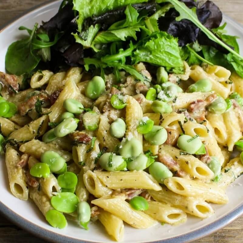 Pasta sauce with broad beans, mint and bacon recipe / Riverford