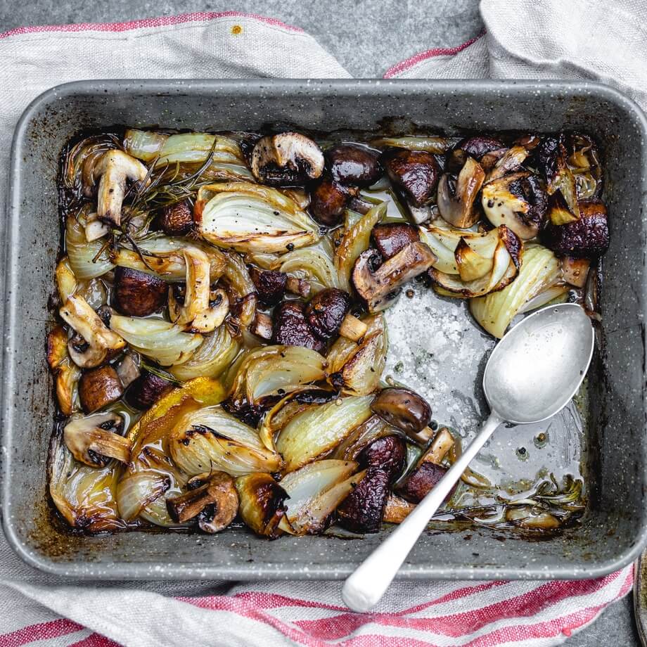 Caramelised shallots recipe / Riverford