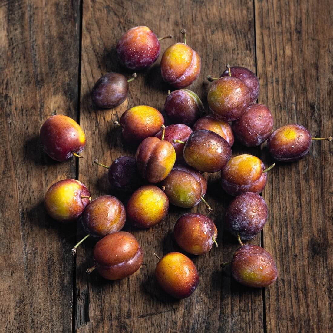 Organic Plums 400g / Riverford