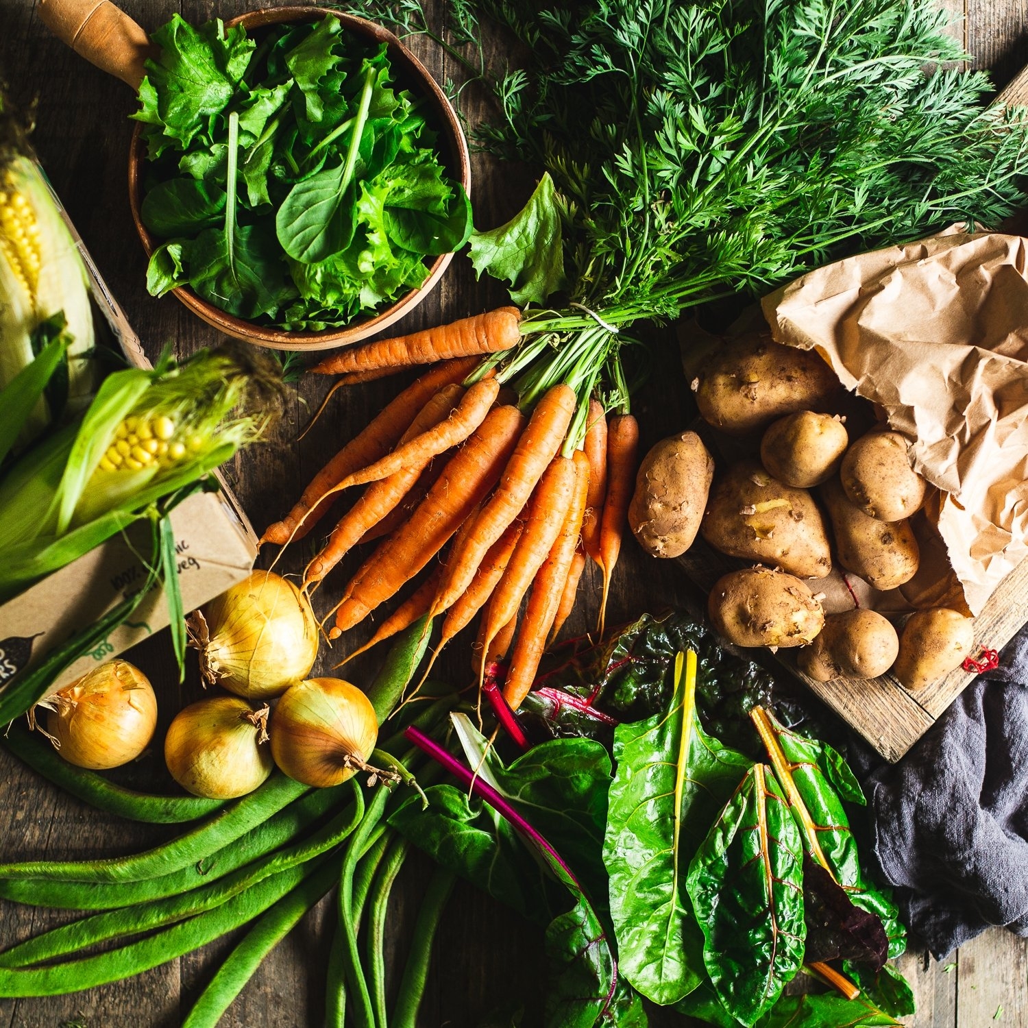 Seasonal organic boxes