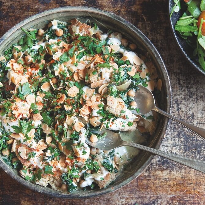 Chicken, spinach & chickpea tagine with harissa & preserve... / Riverford