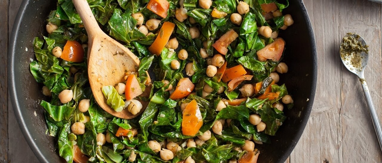 Spring greens with chickpeas, garlic and mint recipe / Riverford
