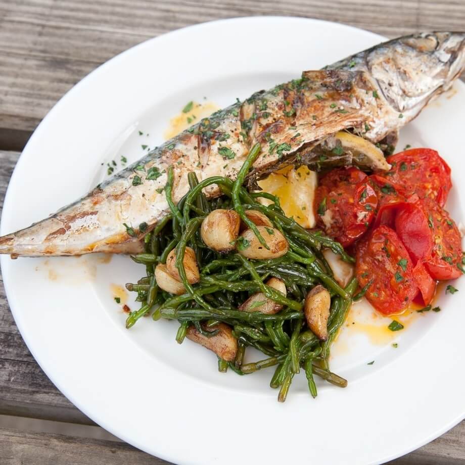 Provençal baked mackerel recipe / Riverford