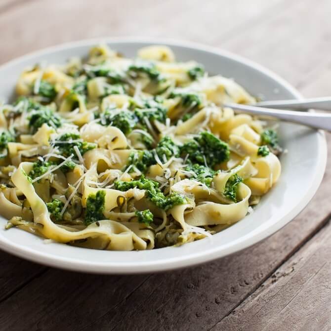 Wild garlic pesto recipe / Riverford