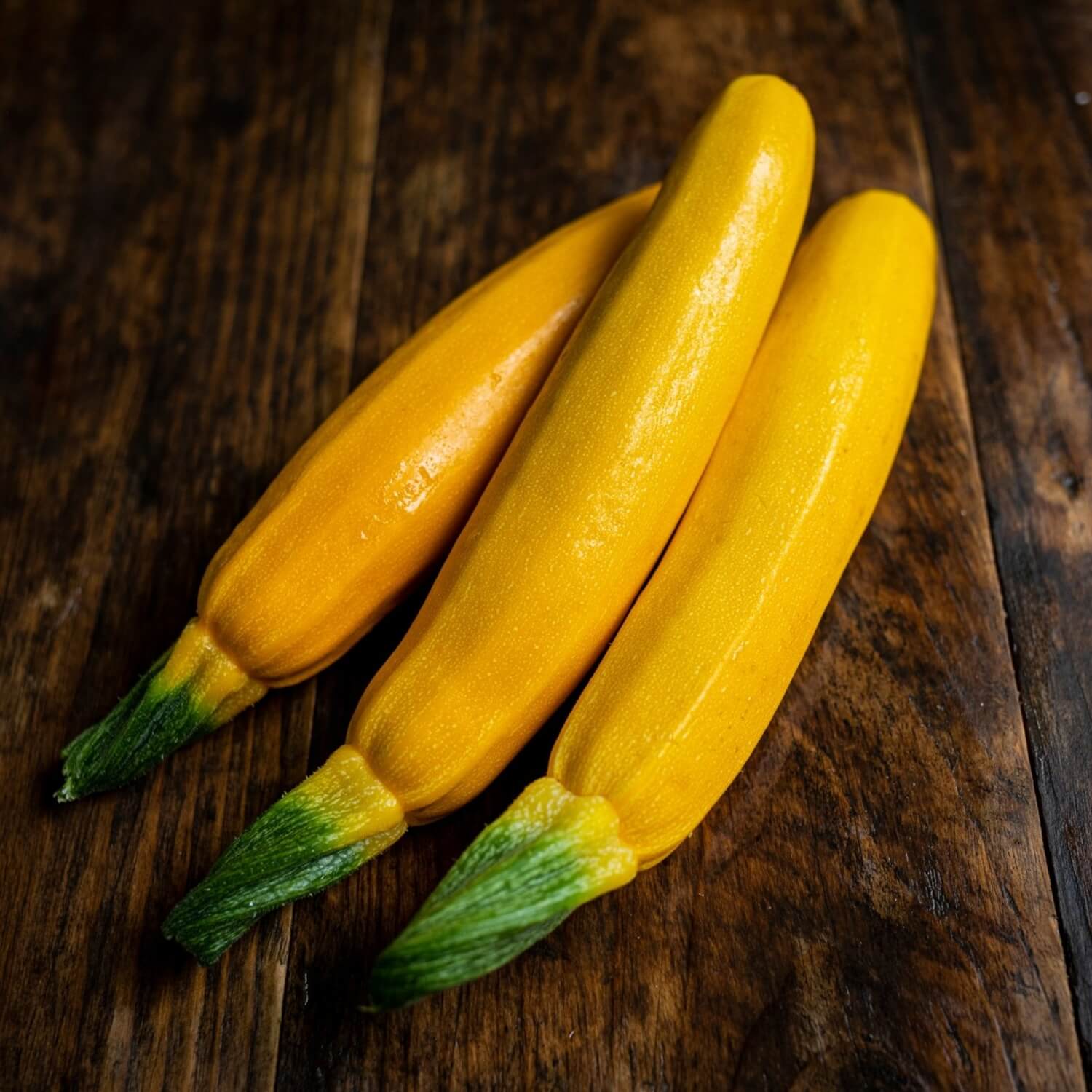 Organic Yellow courgettes x3 / Riverford
