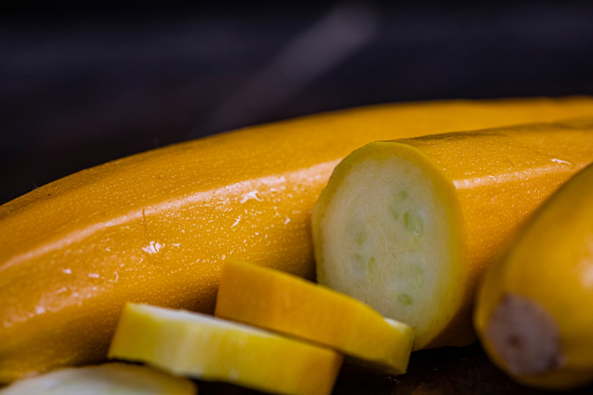 Organic Yellow courgettes x3 / Riverford